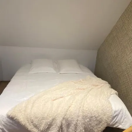 Quarto em Acomodações Particulares Chez Marjorie *