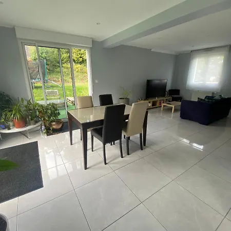 Quarto em Acomodações Particulares Chez Marjorie *